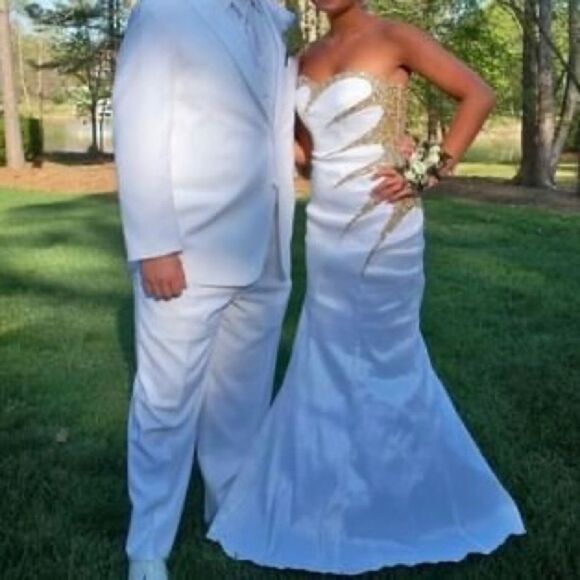 🚨SALE🚨 La Femme White Gold Beaded Strapless Trumpet Gown Prom Dress 4 - Picture 16 of 16